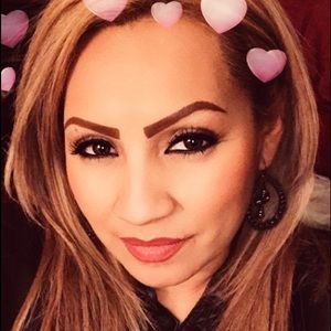 Meet your Posher, Brenda